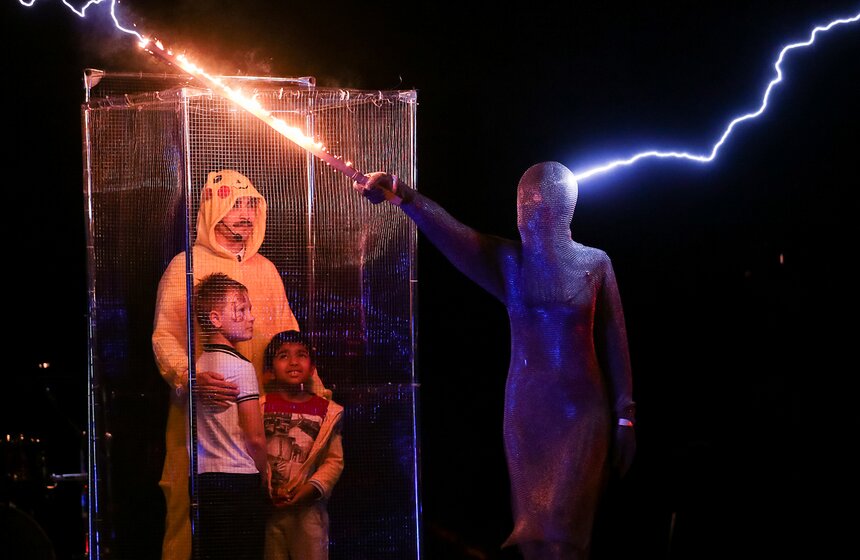 Школьный фестиваль наук Wow! How? в РАН 28 фото