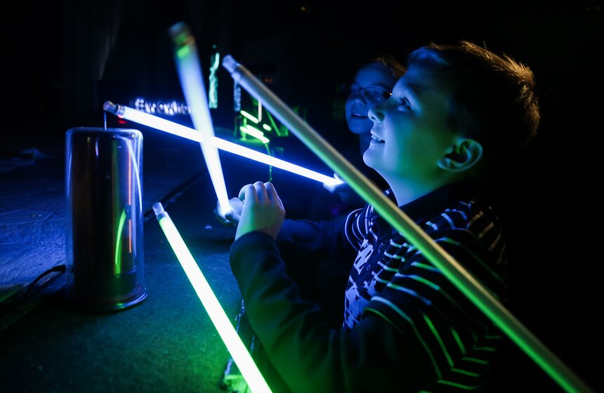 Школьный фестиваль наук Wow! How? в РАН 26 фото