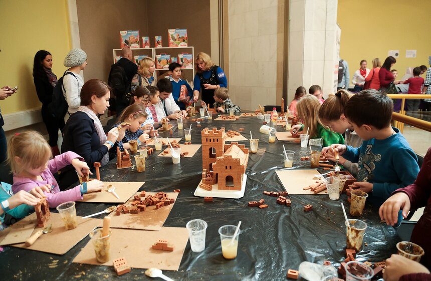 Школьный фестиваль наук Wow! How? в РАН 6 фото