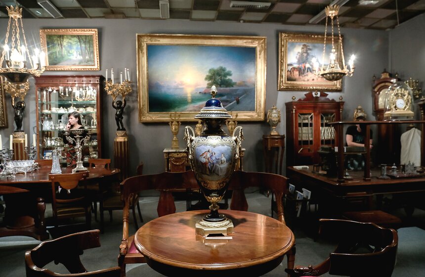 Российский Антикварный Салон открылся в ЦДХ 1 фото