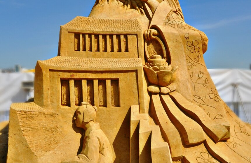 В парке "Коломенское" открылась выставка скульптур из песка 10 фото