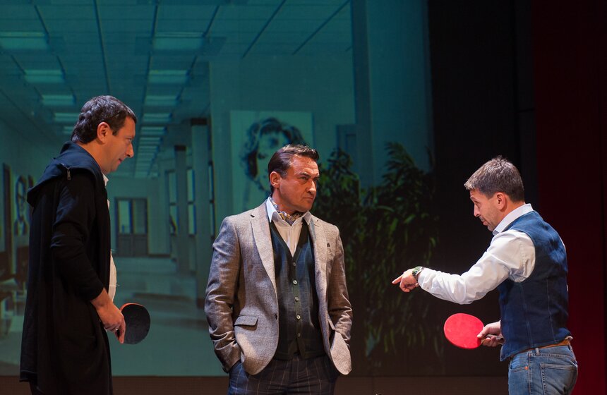 "Квартет И" представил спектакль "...в Бореньке чего-то нет" 12 фото