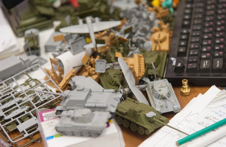 Экскурсия по фабрике по производству сборных моделей Zvezda 6 фото