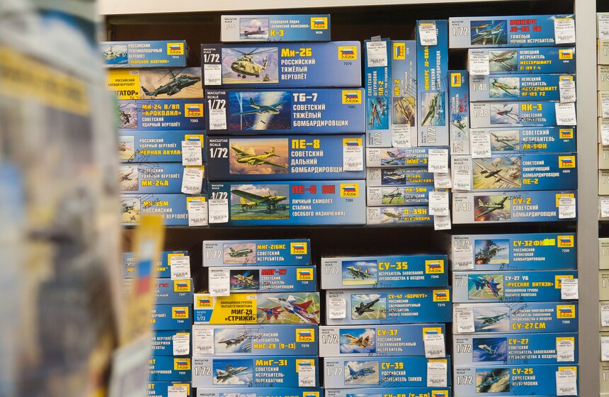 Экскурсия по фабрике по производству сборных моделей Zvezda 45 фото