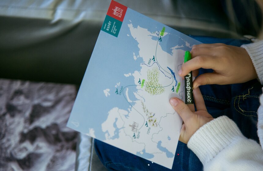 Детский самолет появился на ВДНХ 10 фото