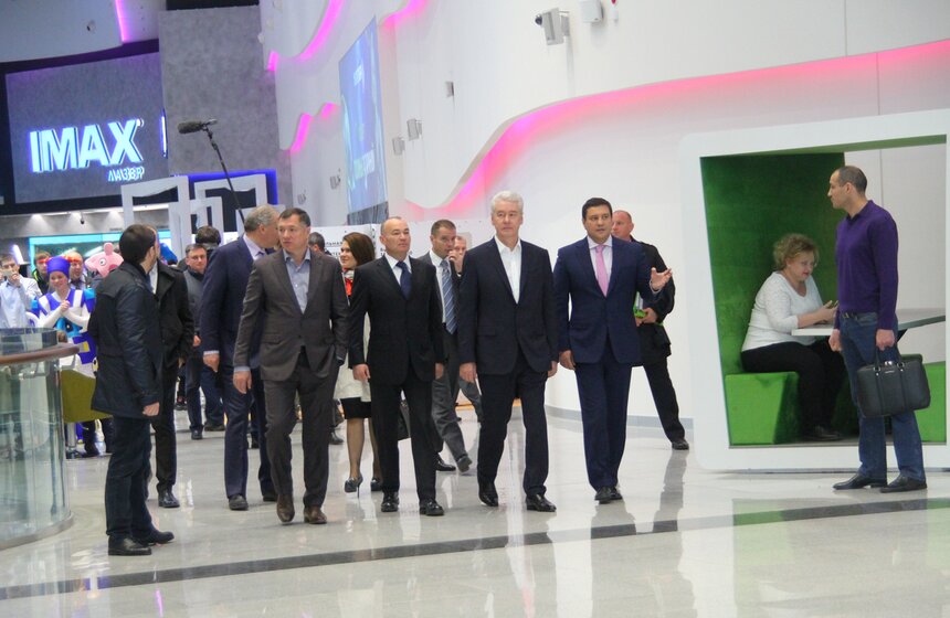 Мэр открыл торгово-развлекательный центр "Океания" 14 фото