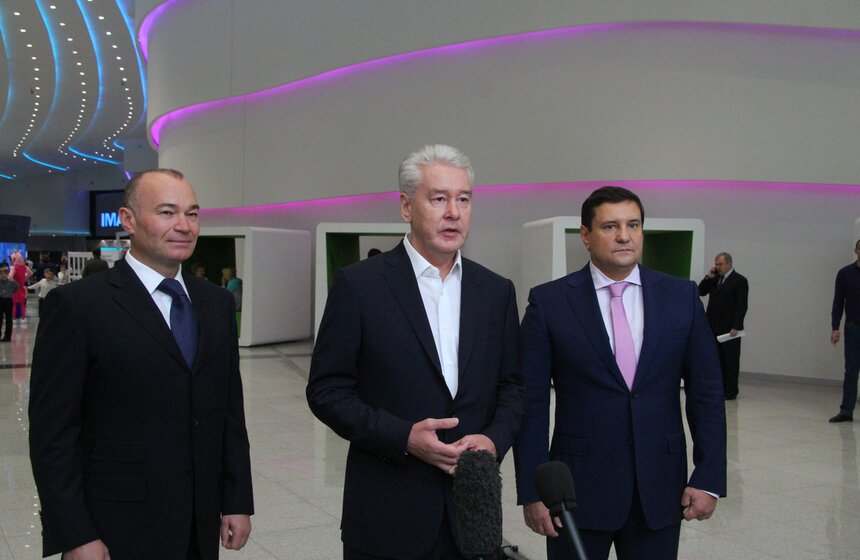 Мэр открыл торгово-развлекательный центр "Океания" 15 фото