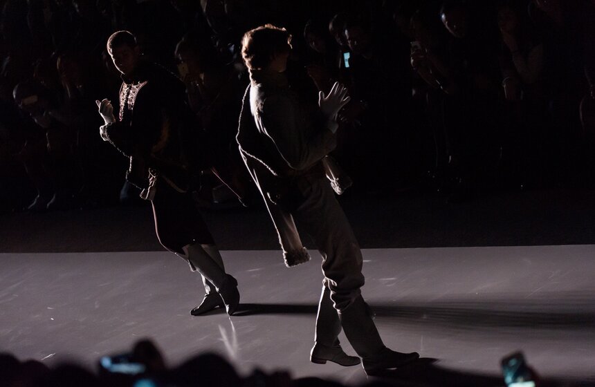 Показы дизайнеров на Mercedes-Benz Fashion Week 41 фото