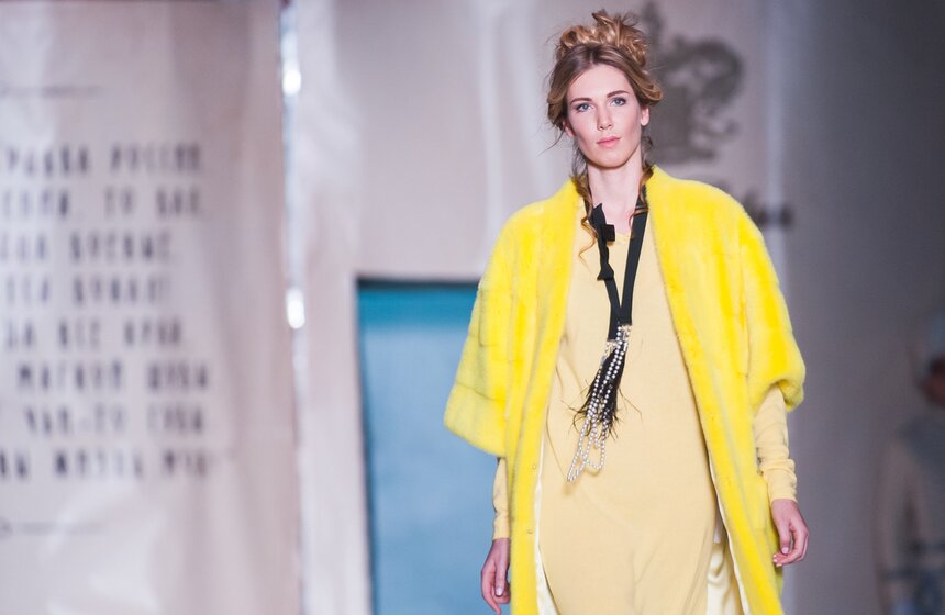 Показы дизайнеров на Mercedes-Benz Fashion Week 30 фото