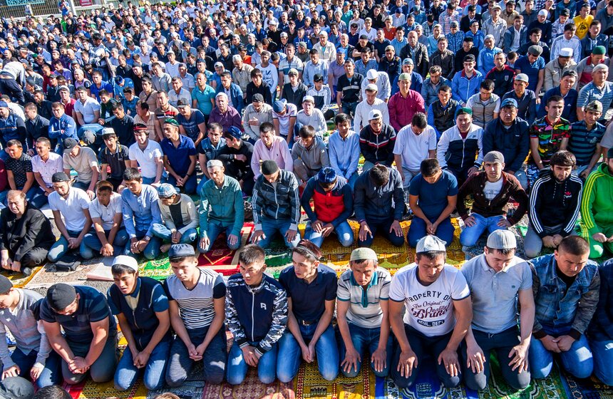 Мусульмане отмечают Ураза-байрам 19 фото