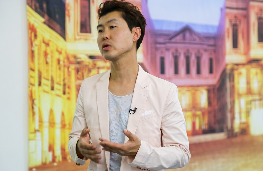 На ВДНХ открылась выставка современных художников Южной Кореи 16 фото