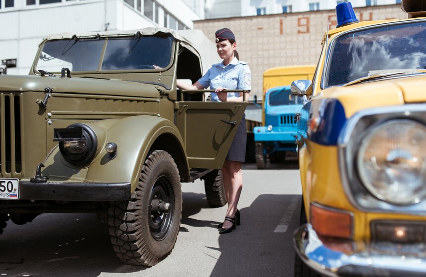 Память в металле: какие ретромашины есть у ГИБДД 21 фото