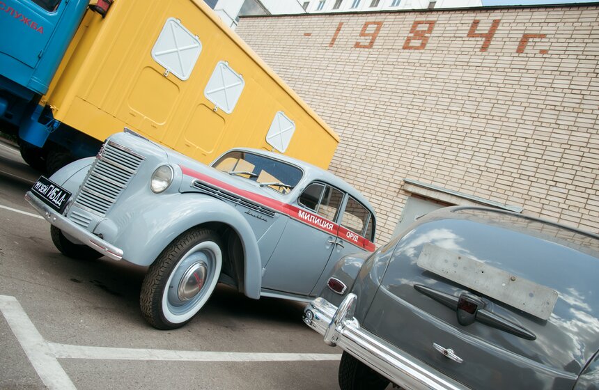 Память в металле: какие ретромашины есть у ГИБДД 28 фото