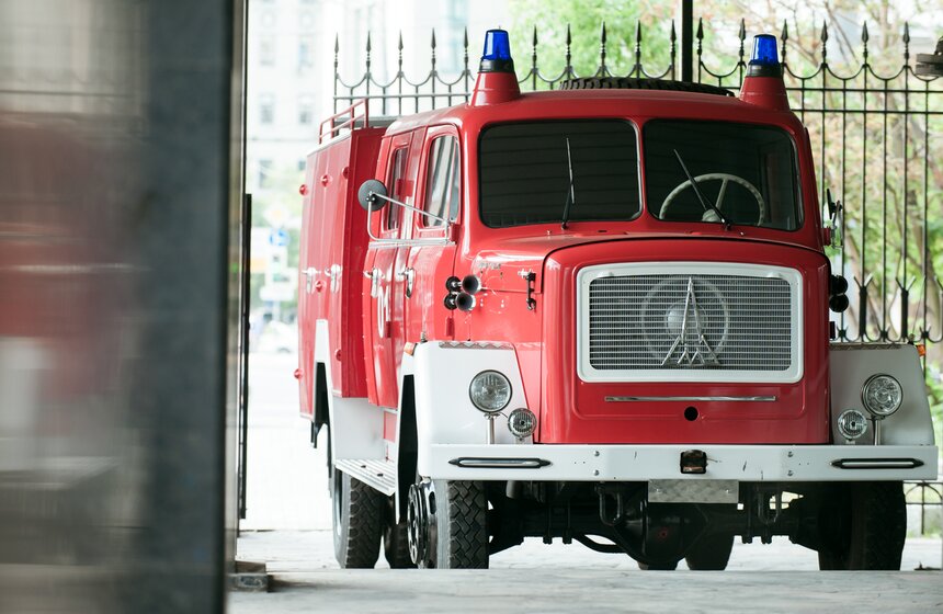 Память в металле: какие ретромашины есть у ГИБДД 29 фото