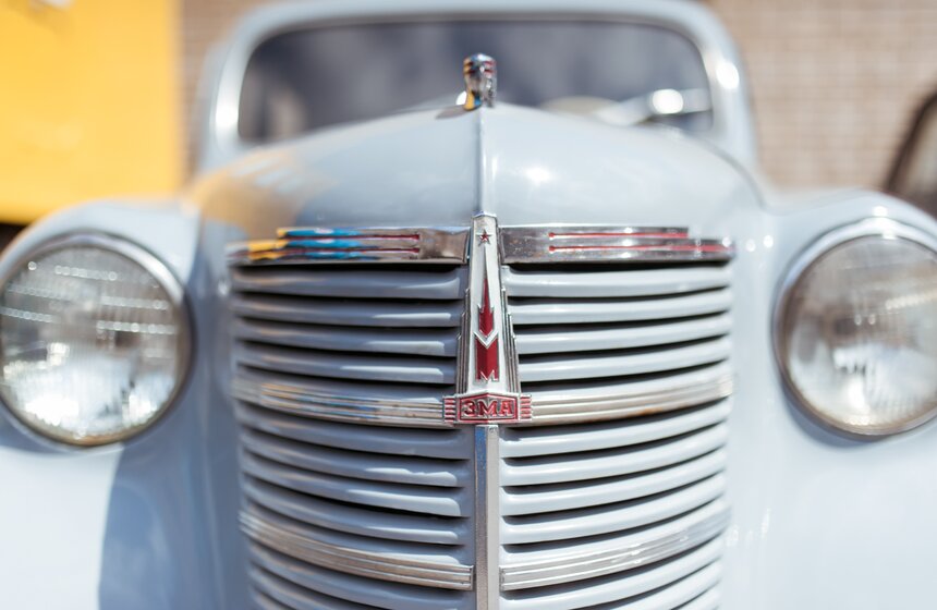 Память в металле: какие ретромашины есть у ГИБДД 13 фото