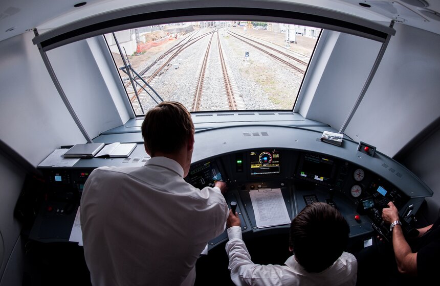 Поезда "Ласточки" запущены по МКЖД в тестовом режиме 10 фото