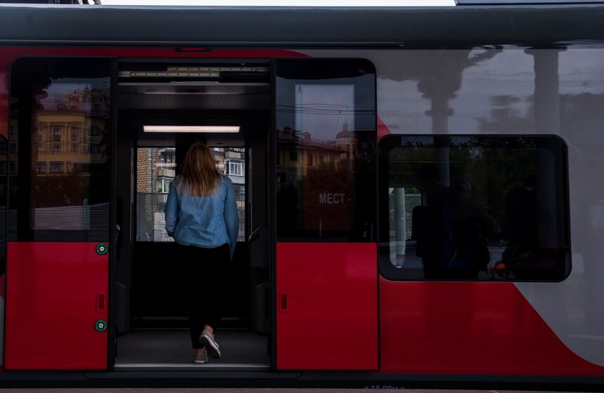 Поезда "Ласточки" запущены по МКЖД в тестовом режиме 24 фото