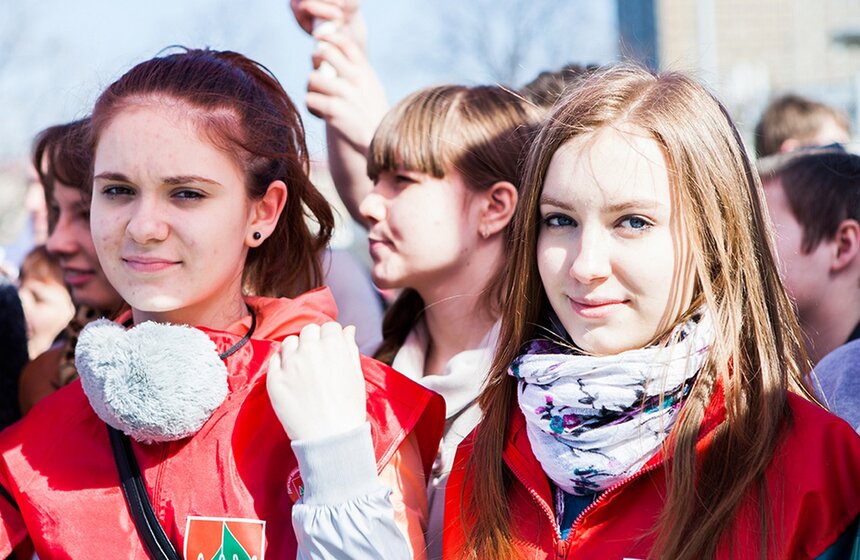 Прошел фестиваль "Детское движение Москвы салютует космонавтам" 17 фото