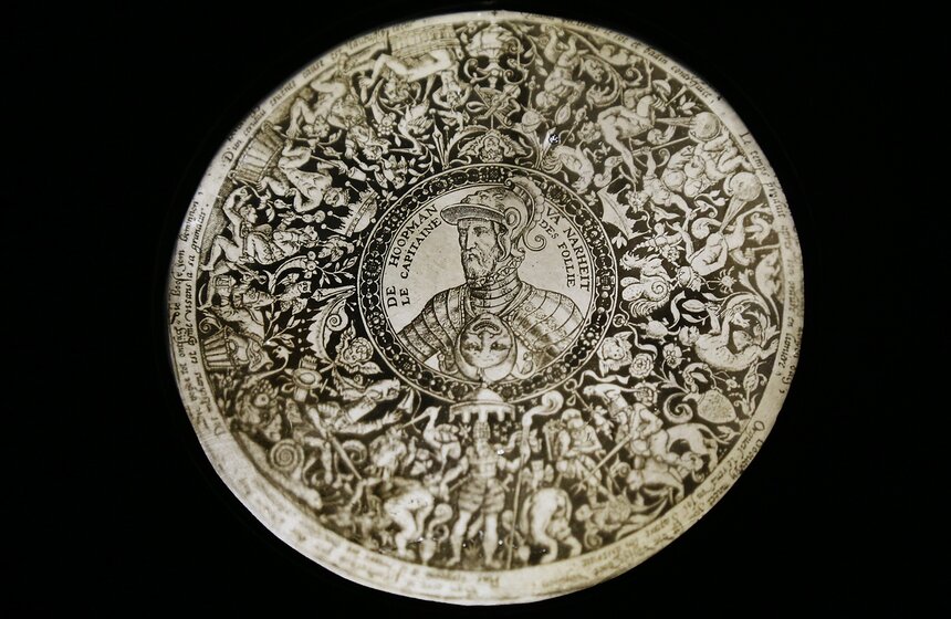 Выставка западноевропейских витражей в галерее JART 21 фото