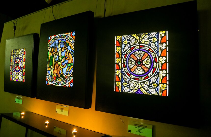Выставка западноевропейских витражей в галерее JART 2 фото
