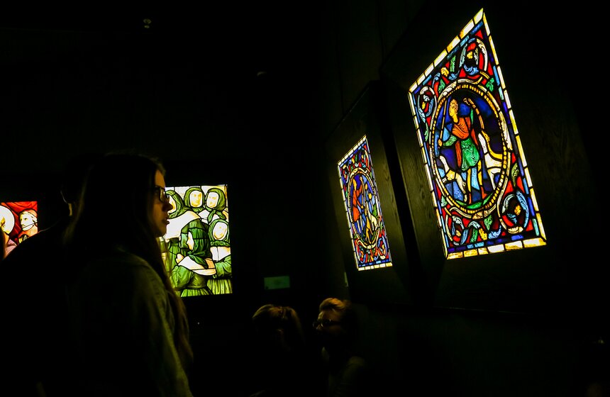 Выставка западноевропейских витражей в галерее JART 6 фото