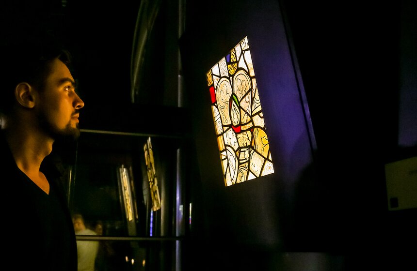 Выставка западноевропейских витражей в галерее JART 14 фото