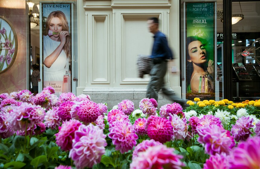 Фестиваль цветов в ГУМе 15 фото