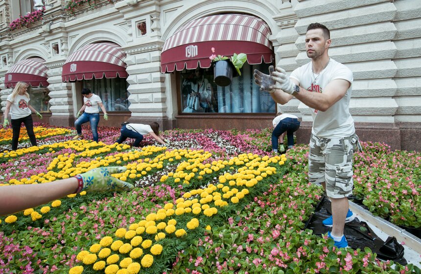 Фестиваль цветов в ГУМе 7 фото