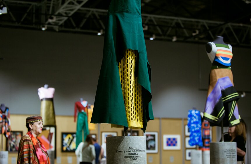 Выставка о влиянии русского авангарда на современную моду 7 фото