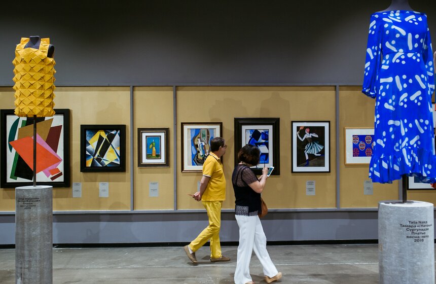 Выставка о влиянии русского авангарда на современную моду 12 фото