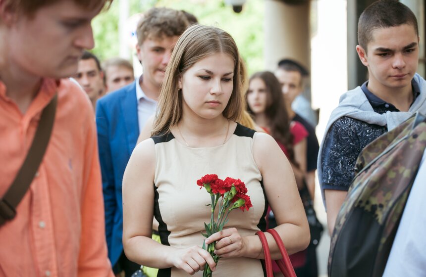 Москвичи выразили соболезнования в связи с терактом в Стамбуле 9 фото