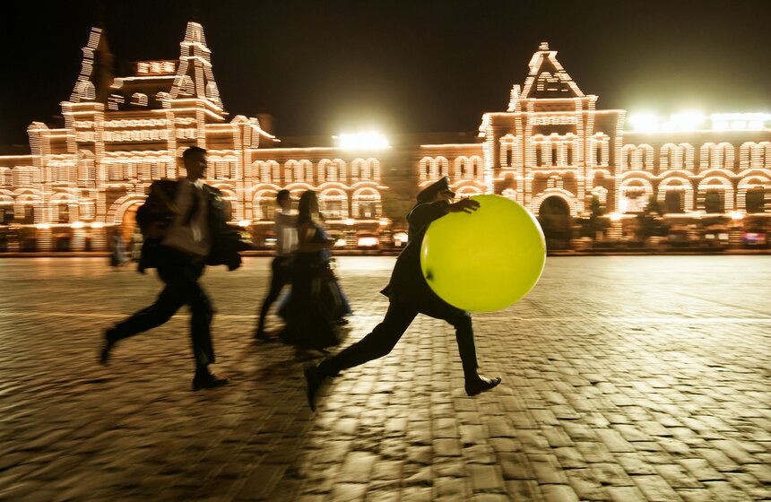 Выпускной московских школьников 24 фото