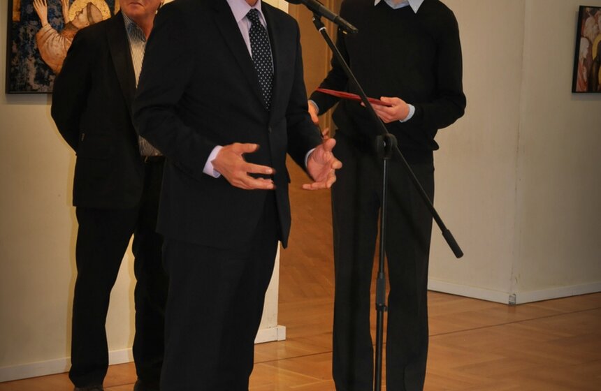 12 апреля в столице открылась фотовыставка "Лик и слово" 6 фото