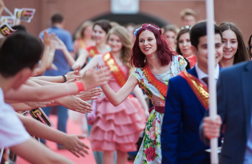 Выпускной московских школьников 6 фото