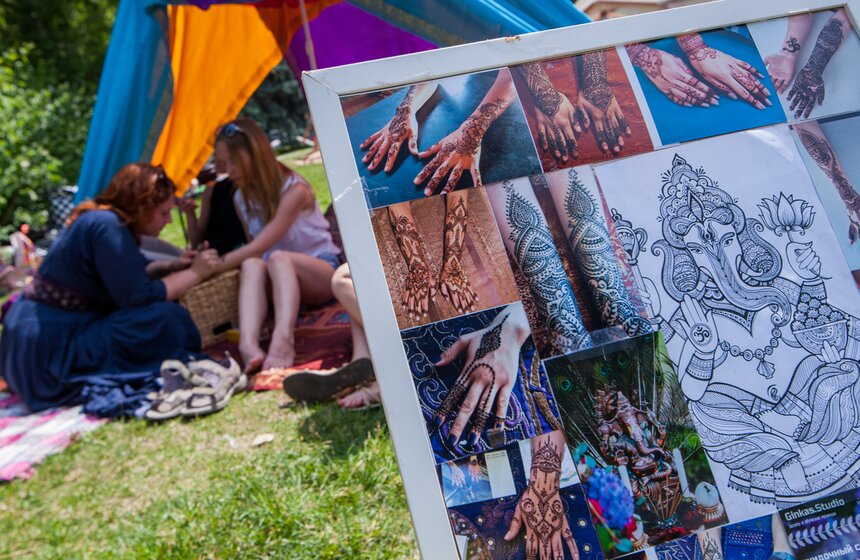 Международный день йоги в парке искусств МУЗЕОН 14 фото