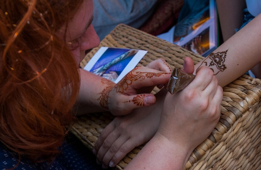 Международный день йоги в парке искусств МУЗЕОН 15 фото