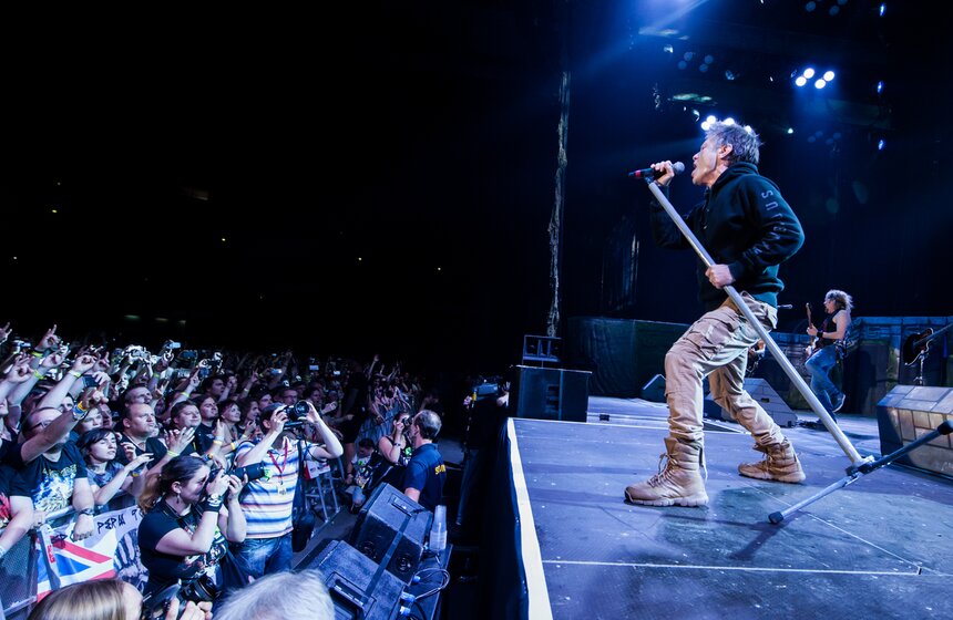 Концерт Iron Maiden в "Олимпийском" 17 фото