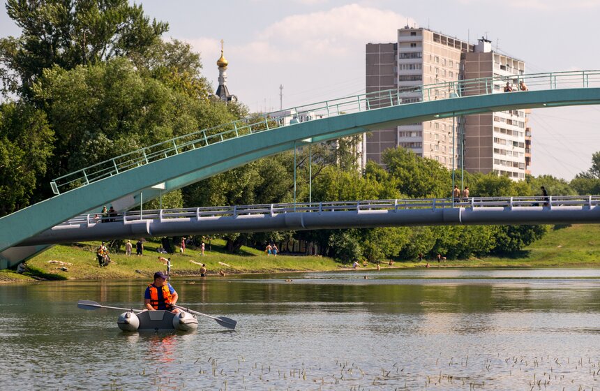 Сотрудники МЧС провели мастер-класс по безопасности на воде 22 фото