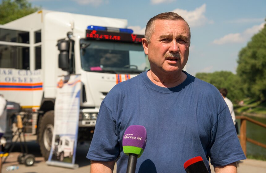 Сотрудники МЧС провели мастер-класс по безопасности на воде 11 фото