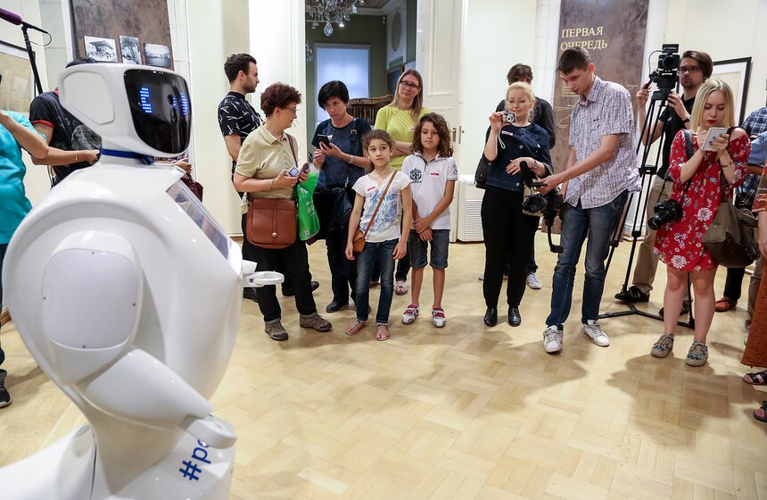 Экскурсия с участием робота-экскурсовода в Музее архитектуры 2 фото