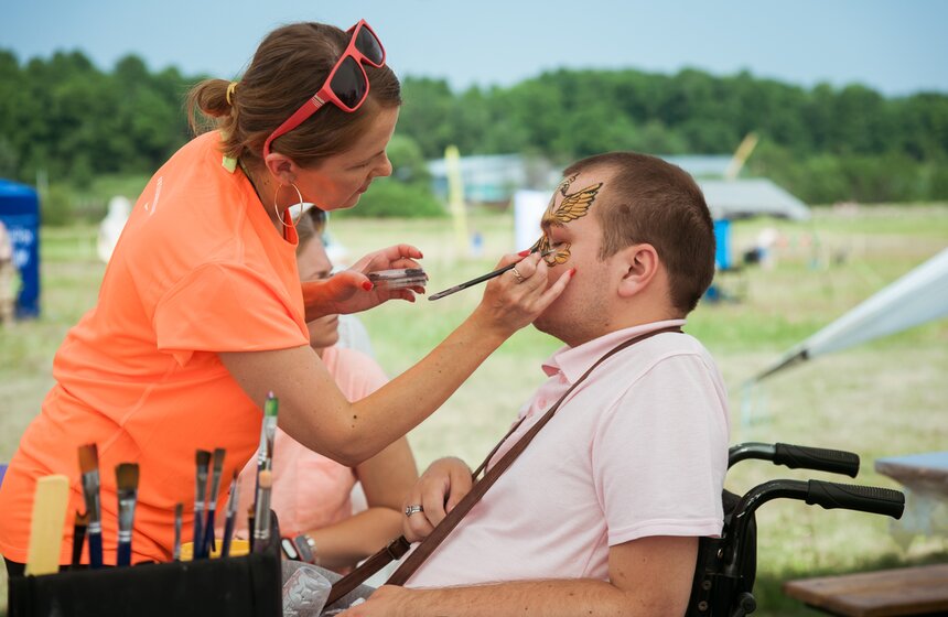 Благотворительный фестиваль "Небо для всех" в Турове 7 фото