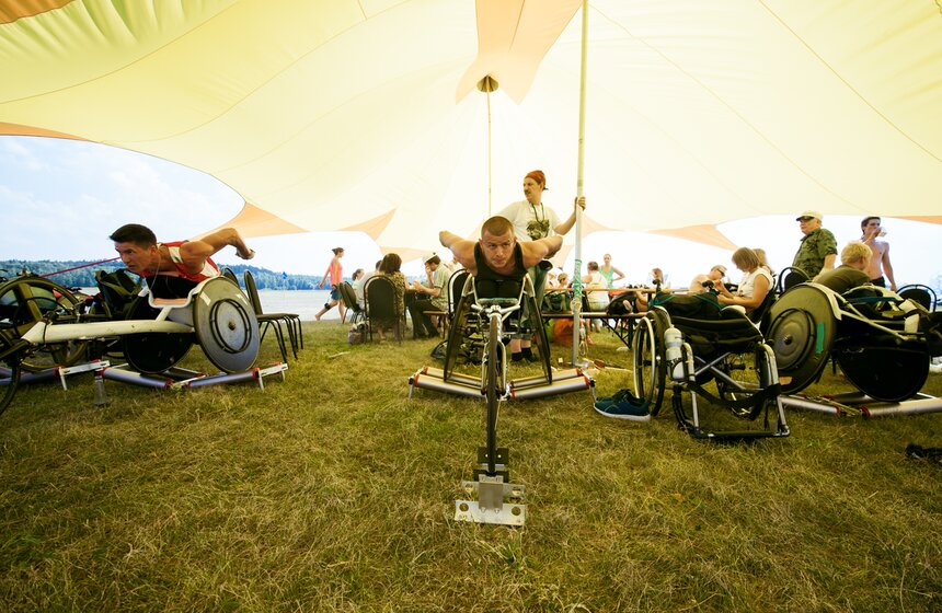 Благотворительный фестиваль "Небо для всех" в Турове 11 фото