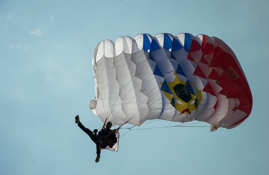 Благотворительный фестиваль "Небо для всех" в Турове 16 фото
