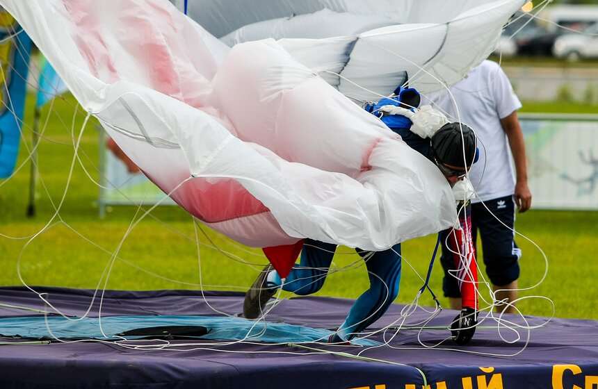 Чемпионат мира по парашютному спорту в парке "Патриот" 48 фото