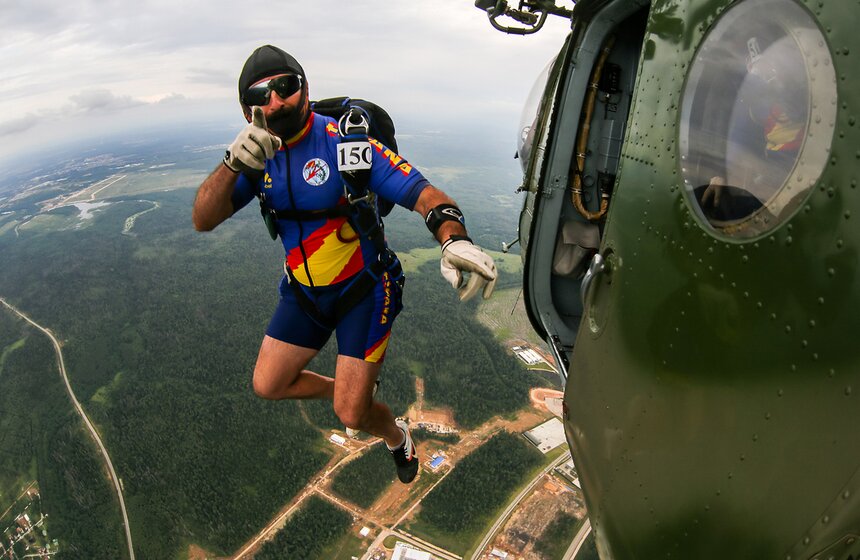 Чемпионат мира по парашютному спорту в парке "Патриот" 38 фото