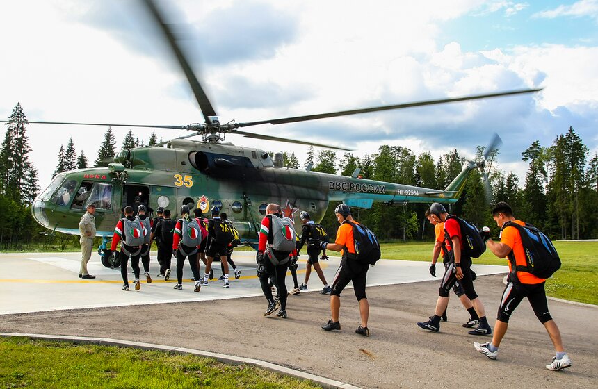 Чемпионат мира по парашютному спорту в парке "Патриот" 20 фото