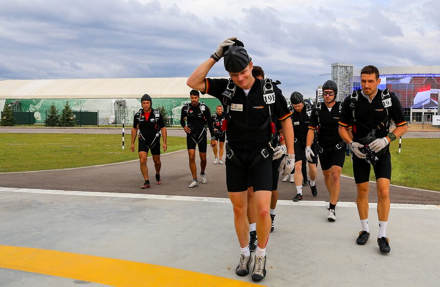 Чемпионат мира по парашютному спорту в парке "Патриот" 21 фото