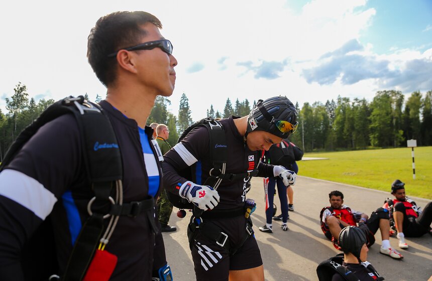 Чемпионат мира по парашютному спорту в парке "Патриот" 24 фото