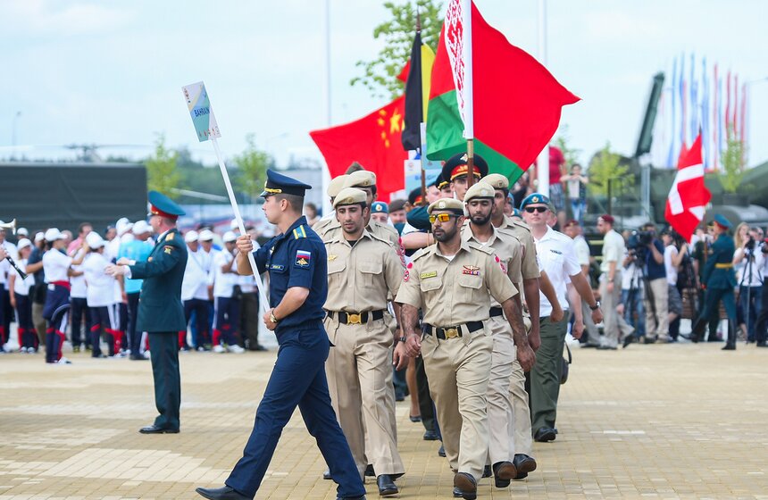 Чемпионат мира по парашютному спорту в парке "Патриот" 16 фото