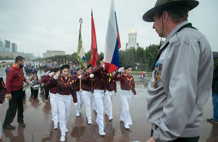Парад скаутов на Поклонной горе 14 фото